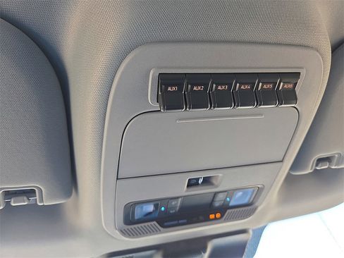 New 2026 Ford F550 4x4 Crew Cab Super Duty image 16