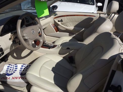 Used 2005 Mercedes-Benz CLK 500 Cabriolet image 11
