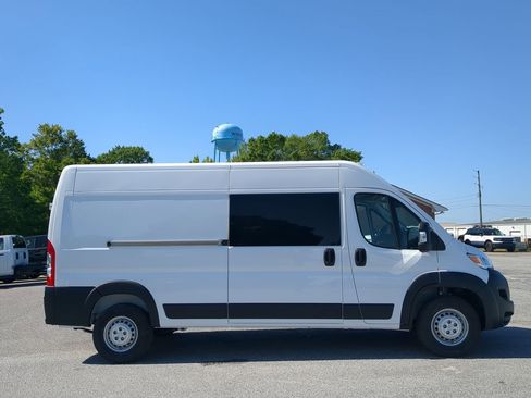 New 2026 RAM ProMaster 2500 w/ Premium Convenience Group image 2