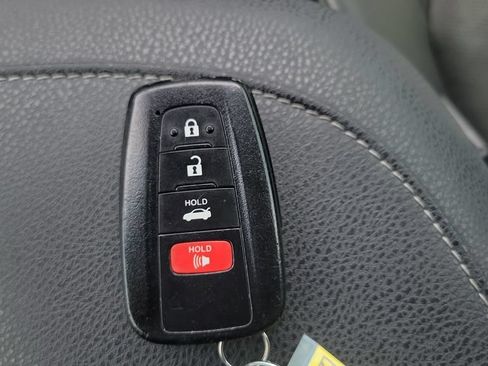 Used 2020 Toyota Camry XSE FWD image 25