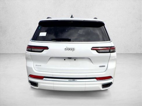 New 2025 Jeep Grand Cherokee L Overland w/ Luxury Tech Group IV AWD/4WD image 3