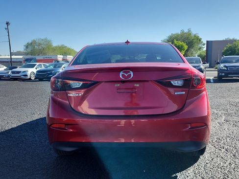 Used 2016 MAZDA MAZDA3 i Touring w/ Popular Equipment Package FWD image 7