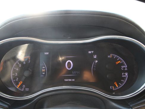 Used 2019 Jeep Grand Cherokee Summit AWD/4WD image 16