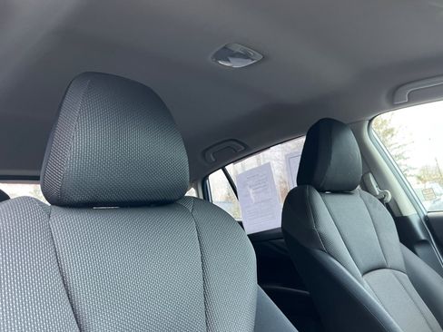 Used 2019 Subaru Crosstrek 2.0i w/ Eyesight System image 17