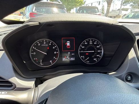 Used 2025 Subaru Crosstrek 2.5i Premium AWD/4WD image 29