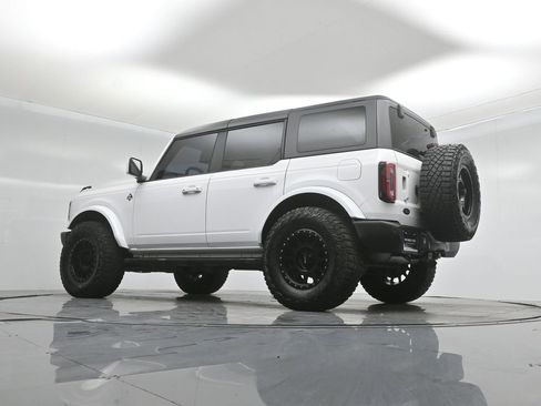 Used 2021 Ford Bronco Outer Banks AWD/4WD image 45