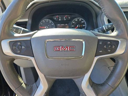Used 2017 GMC Acadia SLE image 7
