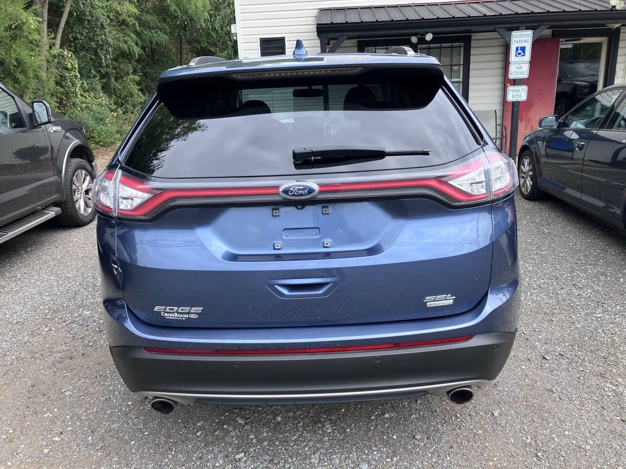 Used 2018 Ford Edge SEL w/ Equipment Group 201A FWD image 5