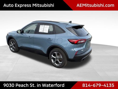 Used 2025 Ford Escape ST-Line Select AWD/4WD image 5