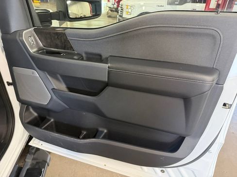 Used 2026 Ford F350 Lariat w/ Black Appearance Package AWD/4WD image 17