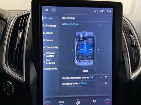 Used 2023 Ford Edge SEL image 41