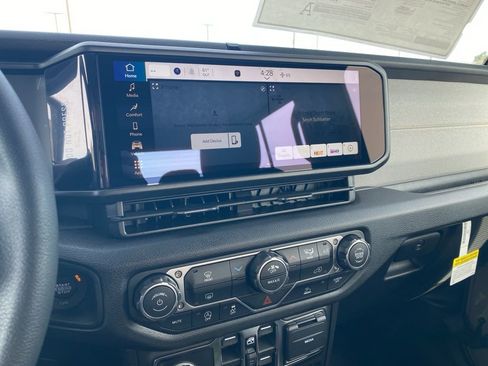 New 2026 Jeep Gladiator Sport image 20