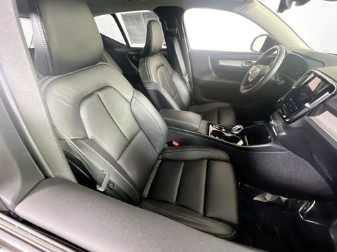 Used 2023 Volvo XC40 B5 Plus w/ Driver Assist Package image 28