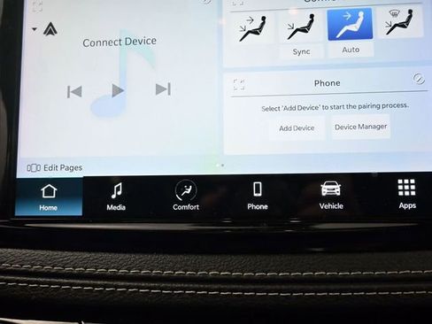 Used 2023 Chrysler Pacifica Touring-L w/ S Appearance Package image 27