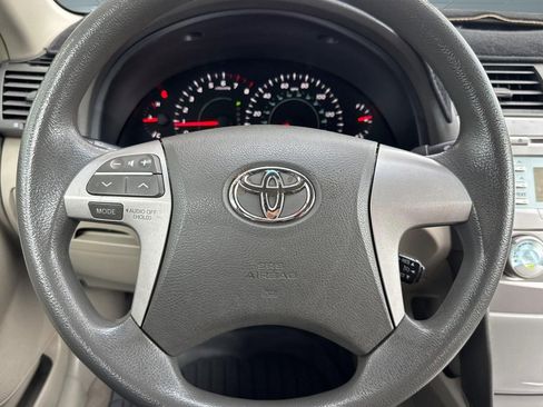 Used 2009 Toyota Camry LE image 15