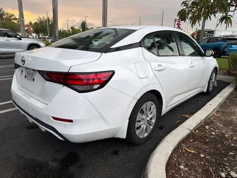 Used 2023 Nissan Sentra S FWD image 3