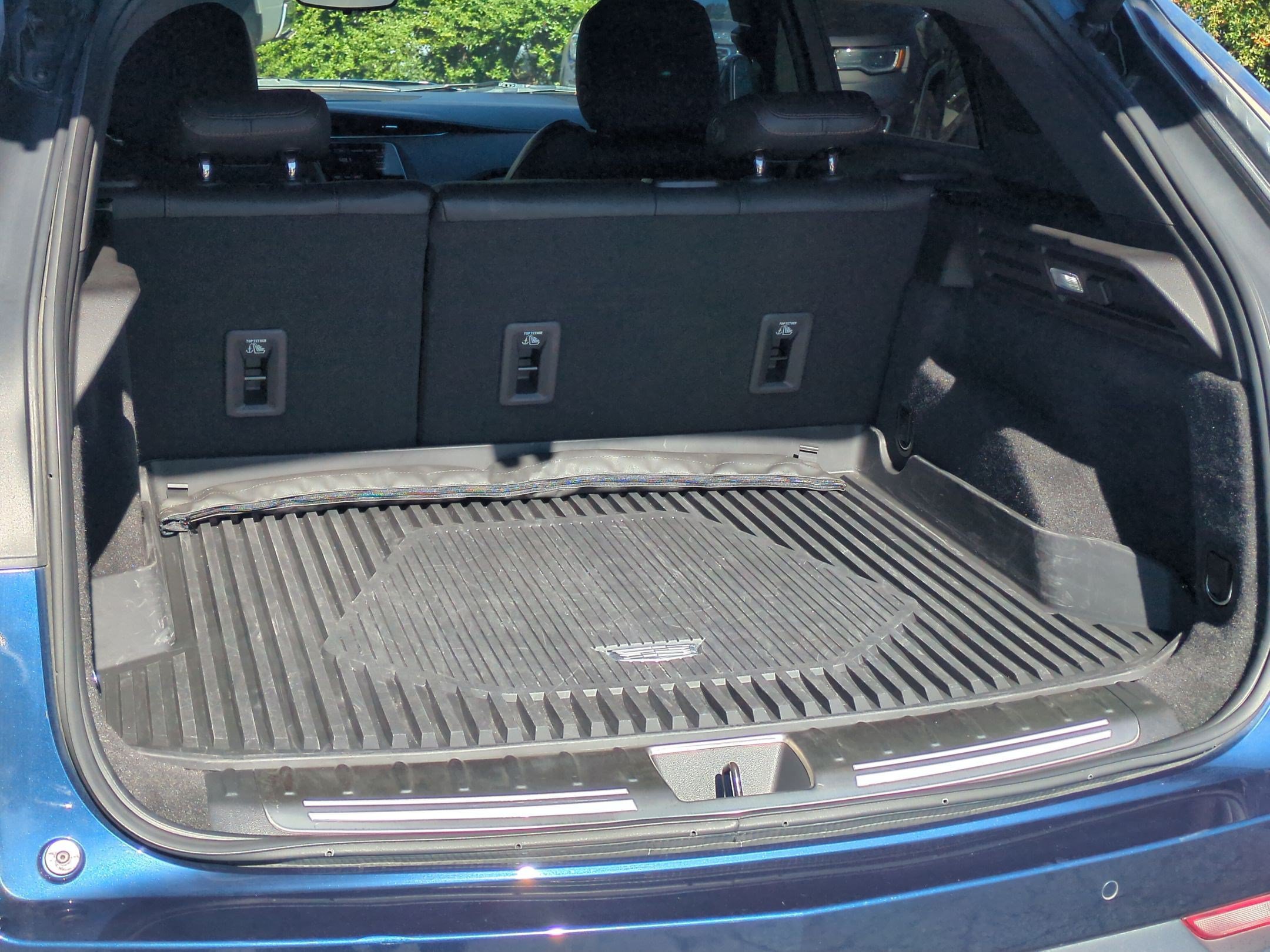 Used 2021 Cadillac XT4 Sport AWD/4WD image 33