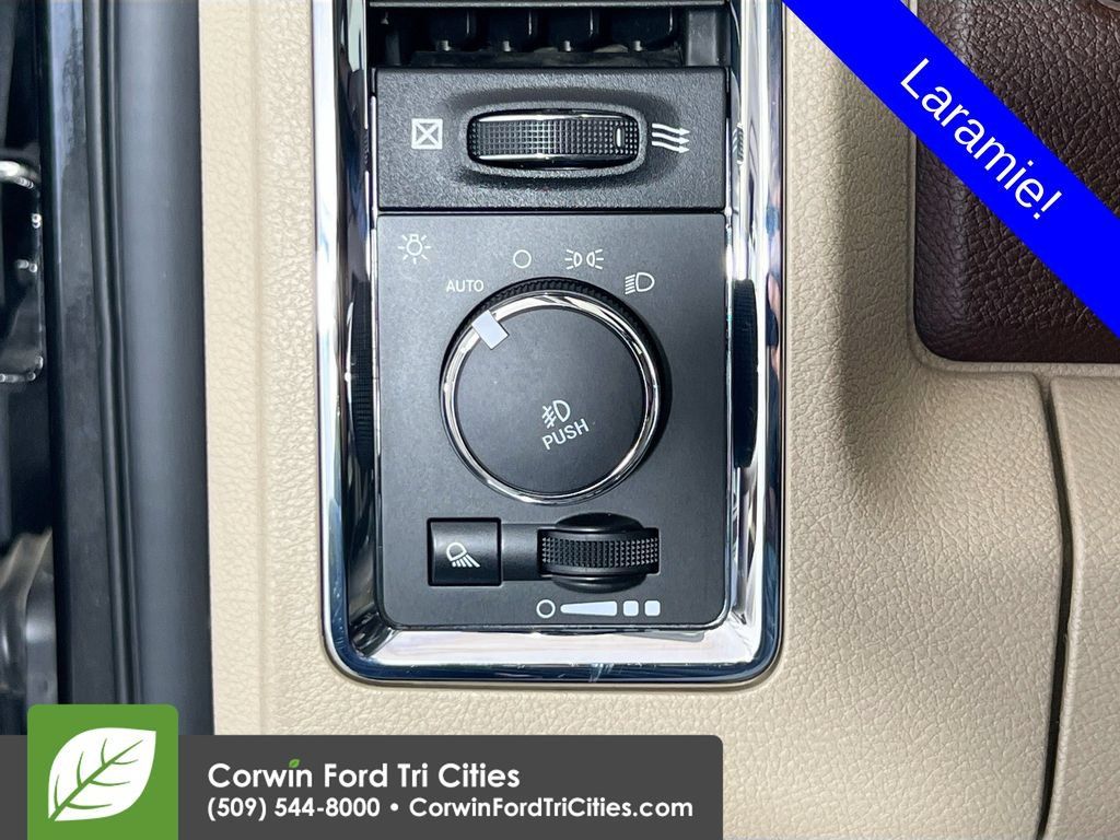 Used 2018 RAM 2500 Laramie w/ Off Road Package AWD/4WD image 18