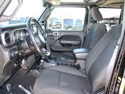 Used 2022 Jeep Gladiator Sport AWD/4WD image 44