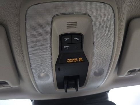 Used 2015 Volvo XC60 T6 Platinum image 25