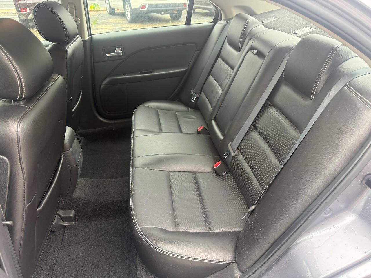 Used 2006 Ford Fusion SE FWD image 16