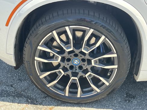 Used 2024 BMW X5 xDrive50e w/ M Sport Package image 32