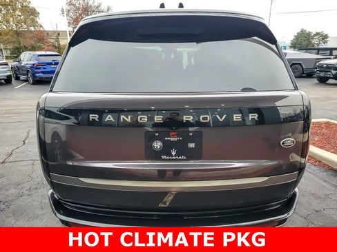 Used 2023 Land Rover Range Rover SE image 4
