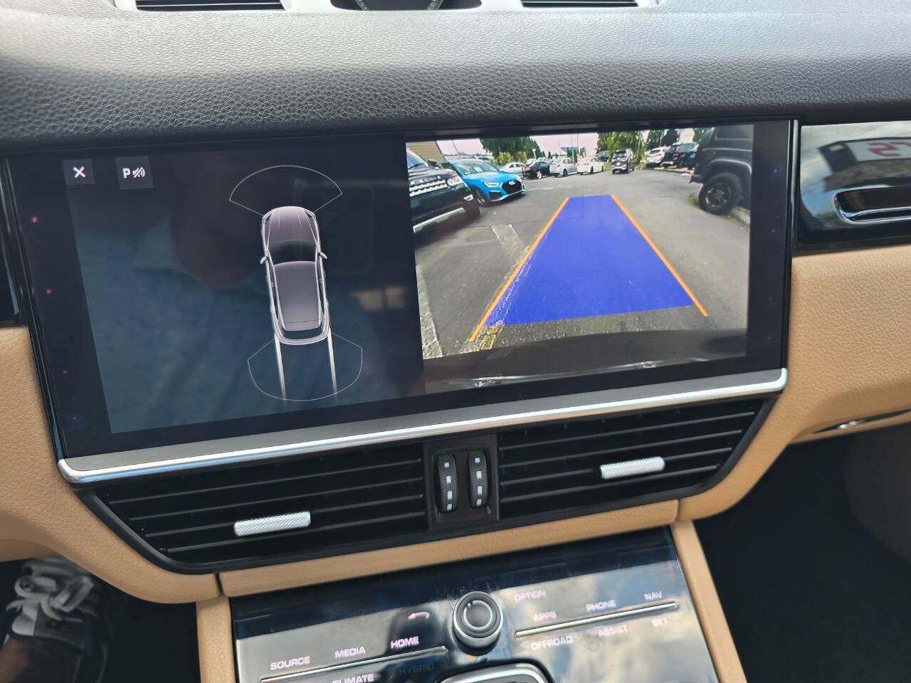 Used 2019 Porsche Cayenne AWD/4WD image 21