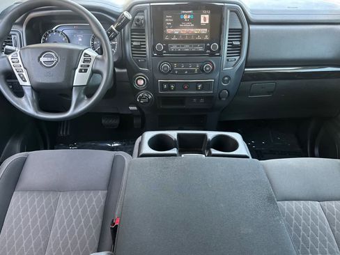 Used 2023 Nissan Titan SV image 12
