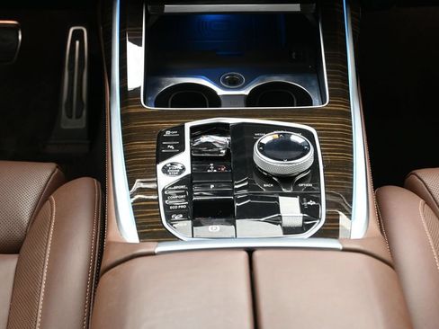 Used 2023 BMW X7 M60i w/ Executive Package AWD/4WD image 20