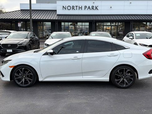Used 2019 Honda Civic Sport image 5