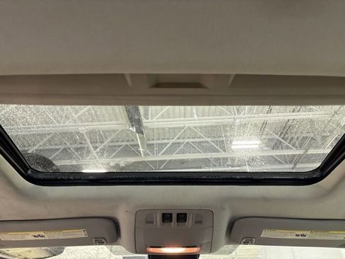 Used 2011 Buick Regal CXL w/ RL2 Preferred Equipment Group image 10