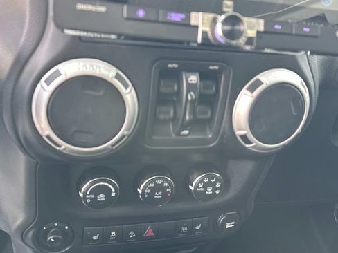 Used 2017 Jeep Wrangler Unlimited Sahara w/ Dual Top Group AWD/4WD image 24
