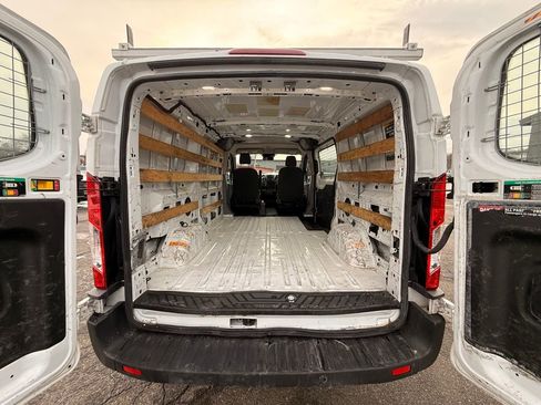 Used 2018 Ford Transit 250 130 Low Roof w/ Exterior Upgrade Package image 13