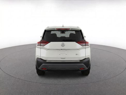Used 2023 Nissan Rogue SV image 7