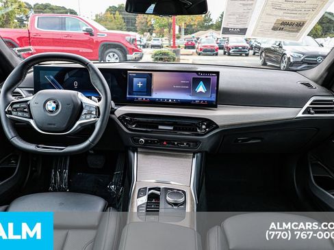 Used 2025 BMW 330i Sedan image 28