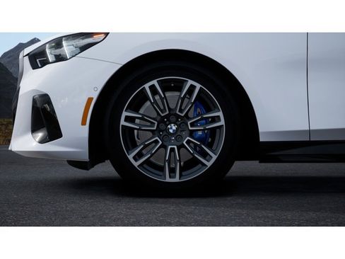 New 2026 BMW 530i image 7