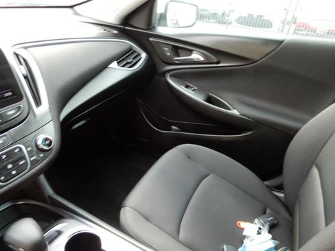 Used 2023 Chevrolet Malibu LT image 15