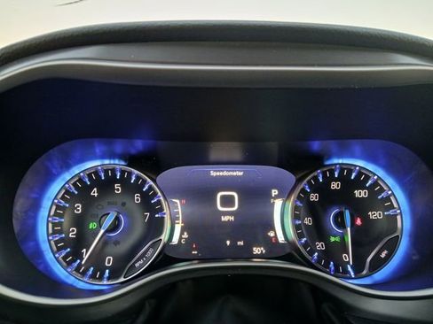 New 2026 Chrysler Pacifica Select AWD/4WD image 21