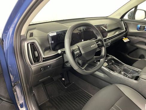 New 2026 Kia Sorento S image 2