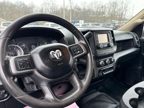 Used 2019 RAM 3500 Tradesman w/ Chrome Appearance Group RWD image 12