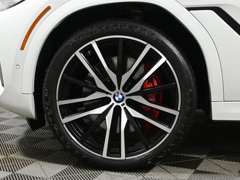 Certified 2023 BMW X6 M50i w/ Dynamic Handling Package image 12