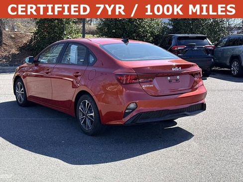 Used 2023 Kia Forte LXS image 4