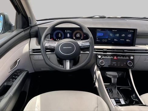 Used 2025 Hyundai Tucson SEL FWD image 7