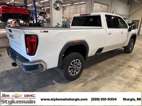 Used 2022 GMC Sierra 3500 SLE w/ SLE Convenience Package image 6