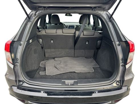 Used 2019 Honda HR-V Sport image 5