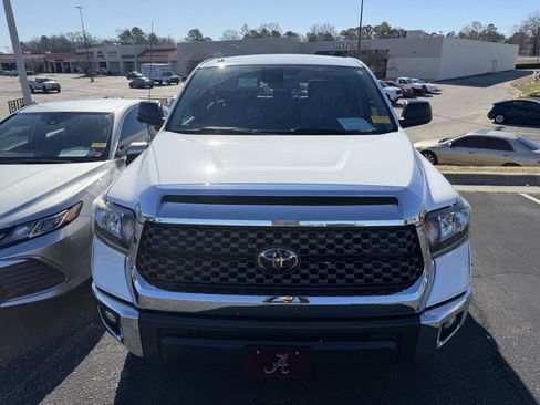 Used 2019 Toyota Tundra SR5 w/ SR5 Upgrade Package image 12