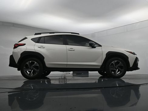 Used 2024 Subaru Crosstrek 2.0i Premium AWD/4WD image 38