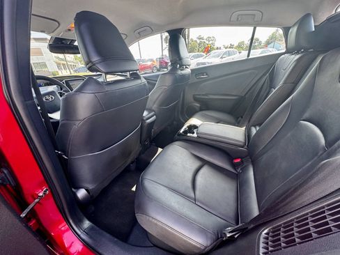Used 2017 Toyota Prius Prime Advanced FWD image 11