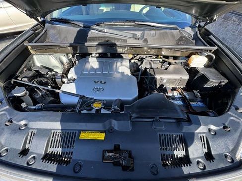 Used 2013 Toyota Highlander Plus image 7
